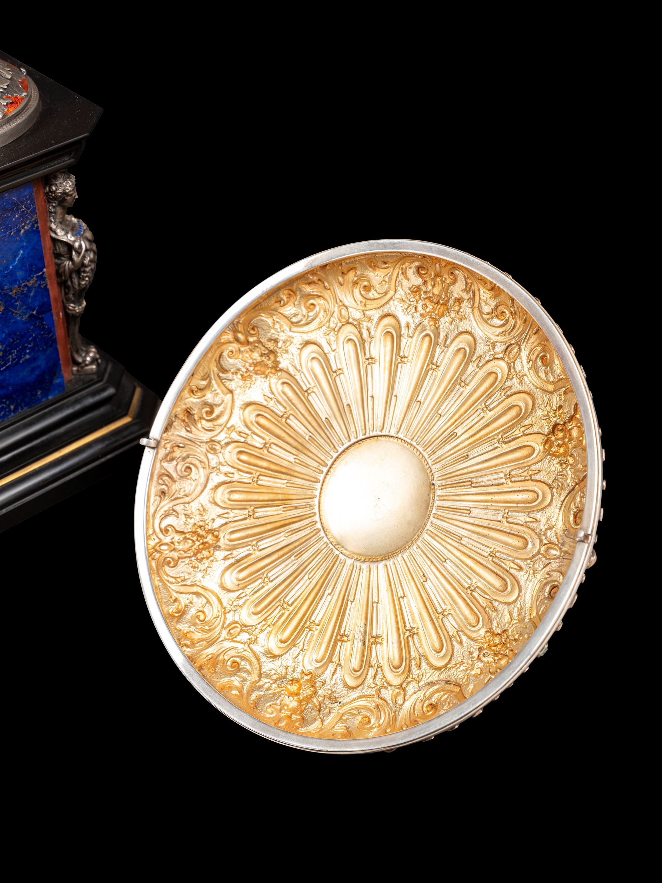 IMPORTANTE COPPA IN ARGENTO E SMALTI