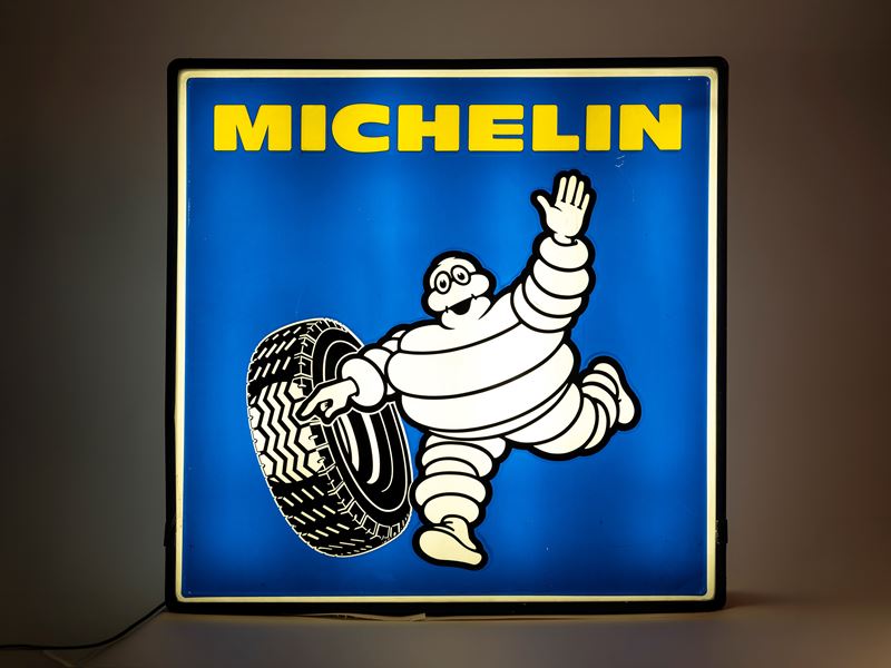 INSEGNA PUBBLICITARIA LUMINOSA PNEUMATICI MICHELIN ANNI 80’