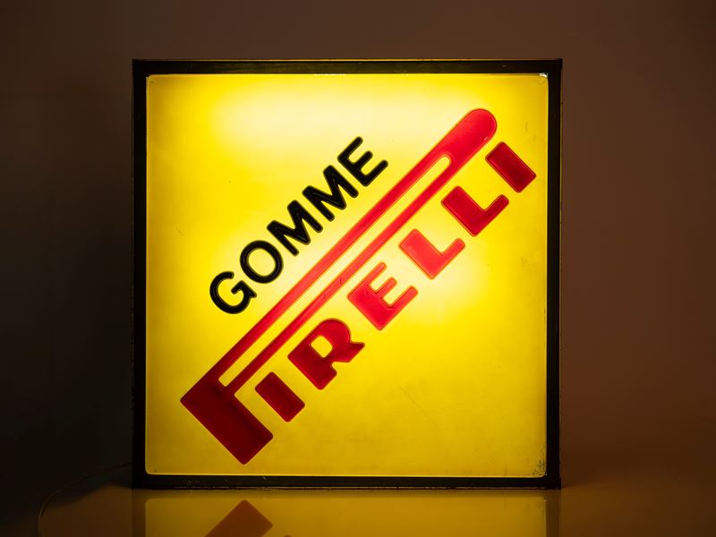 INSEGNA LUMINOSA PUBBLICITARIA GOMME PIRELLI ANNI 70'