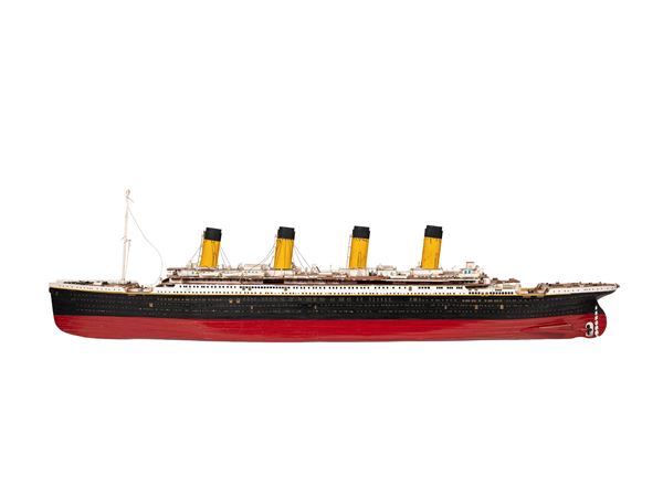 A WOODEN TITANIC SHIP MODEL