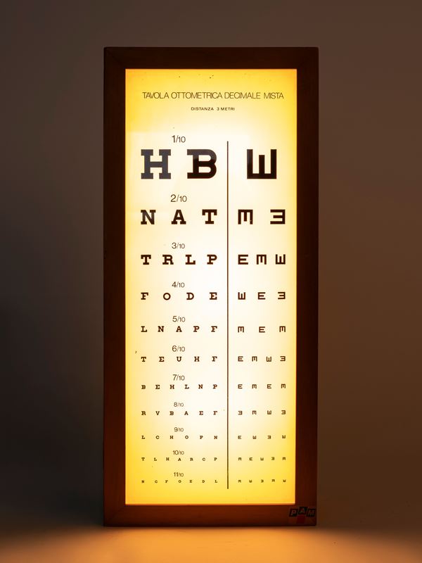 ILLUMINATED OPTOMETRIC CHART FROM THE 1970s