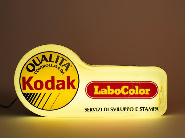 ILLUMINATED ADVERTISING SIGN FROM THE 1970s – QUALITY CONTROLLED BY KODAK