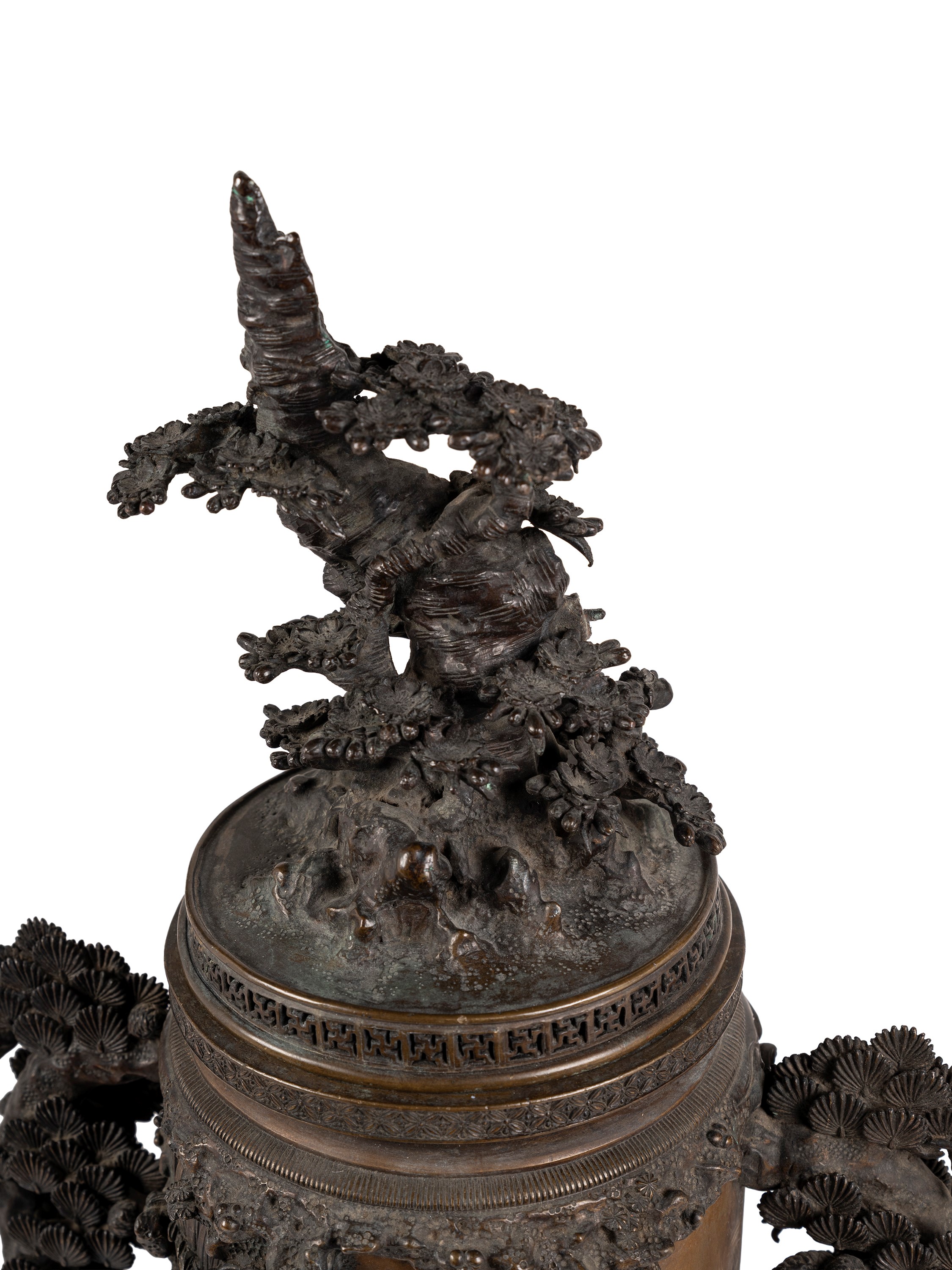 Giappone (periodo Meiji, 1868-1912), Grande koro in bronzo con patina scura