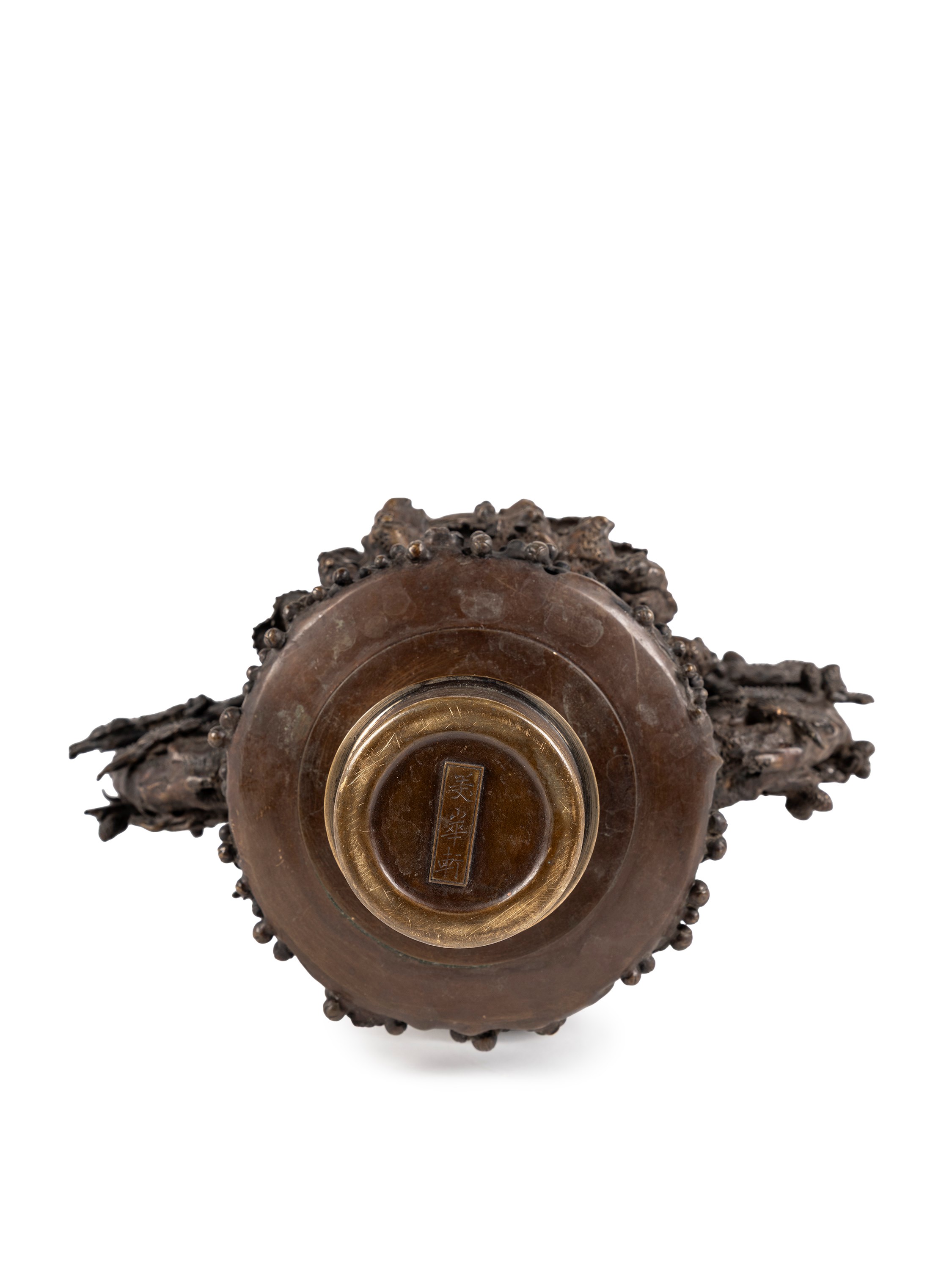 Giappone (periodo Meiji, 1868-1912), Grande koro in bronzo con patina scura