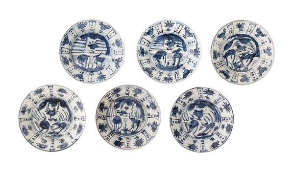 SIX BLUE AND WHITE KRAAK PORCELAIN DISHED