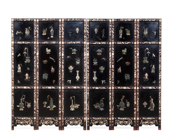 A SIX-PANEL WOODEN LACQUERED SCREEN 