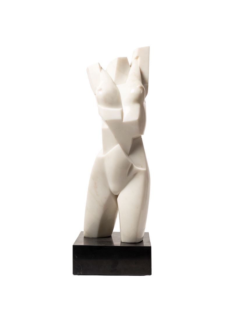 TORSO FEMMINILE IN MARMO