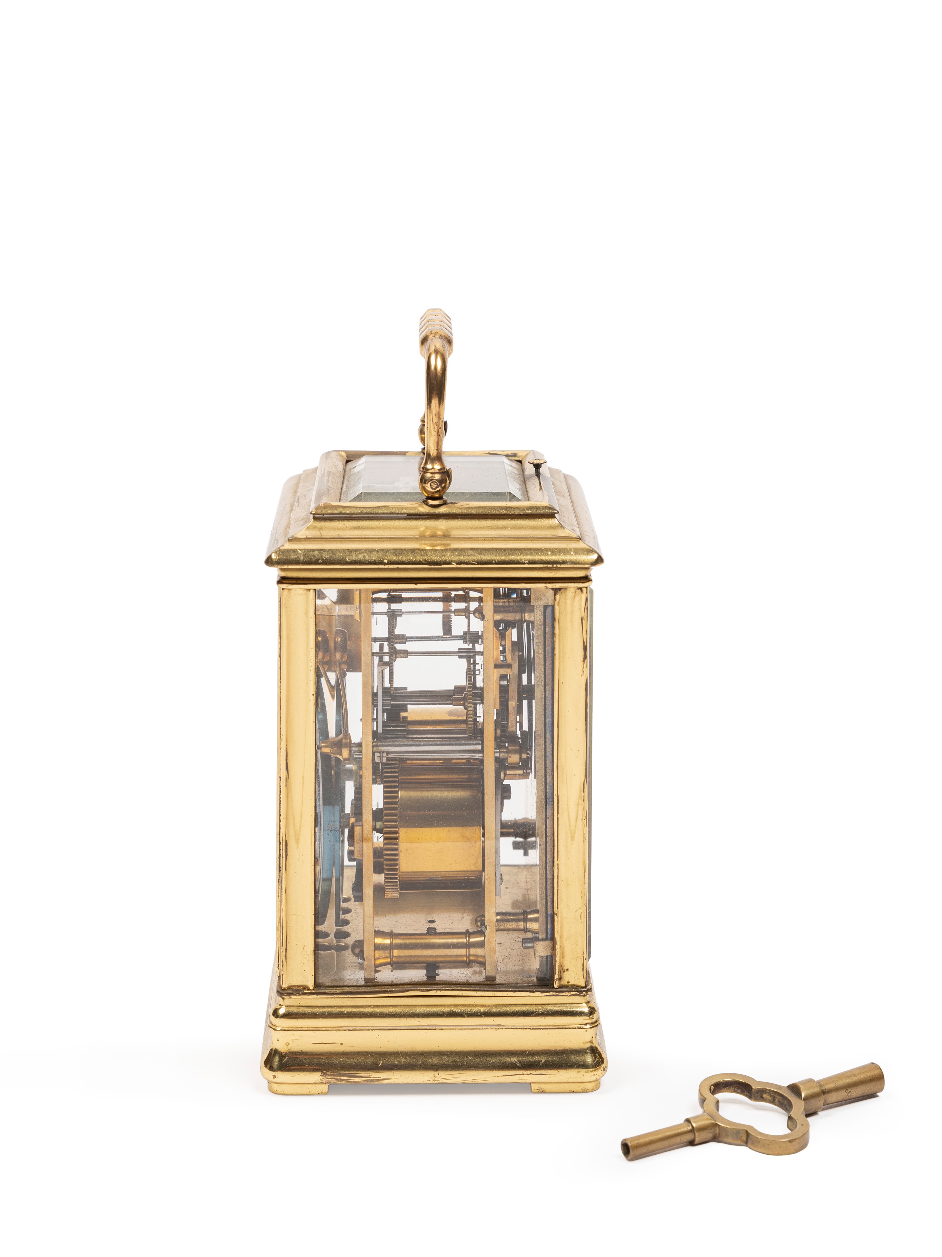 Orologio da carrozza, quadrante con numeri romani e placca in porcellana dipinta, in ottone dorat...