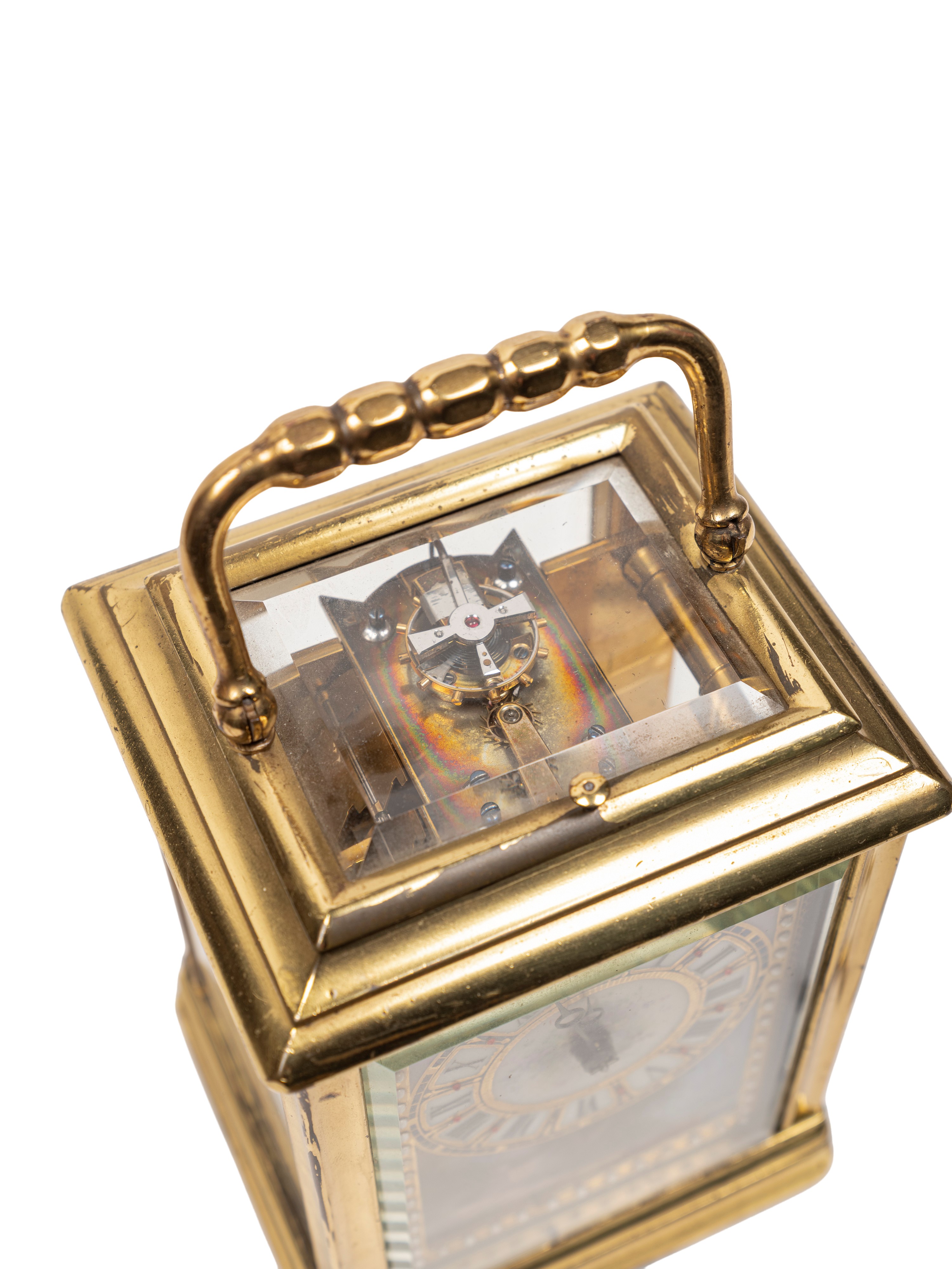 Orologio da carrozza, quadrante con numeri romani e placca in porcellana dipinta, in ottone dorat...