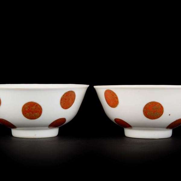 A PAIR OF 'MEDALLION' CUPS
