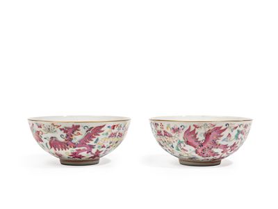 Ciotole in porcellana Famille rose, coppia, marcatura Guangxu (fine dinastia Qing/inizio Repubbli...