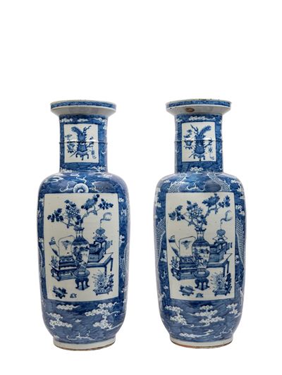 Coppia di grandi vasi Rouleau, porcellana bianca e blu, Cina, dinastia Qing (XIX secolo)