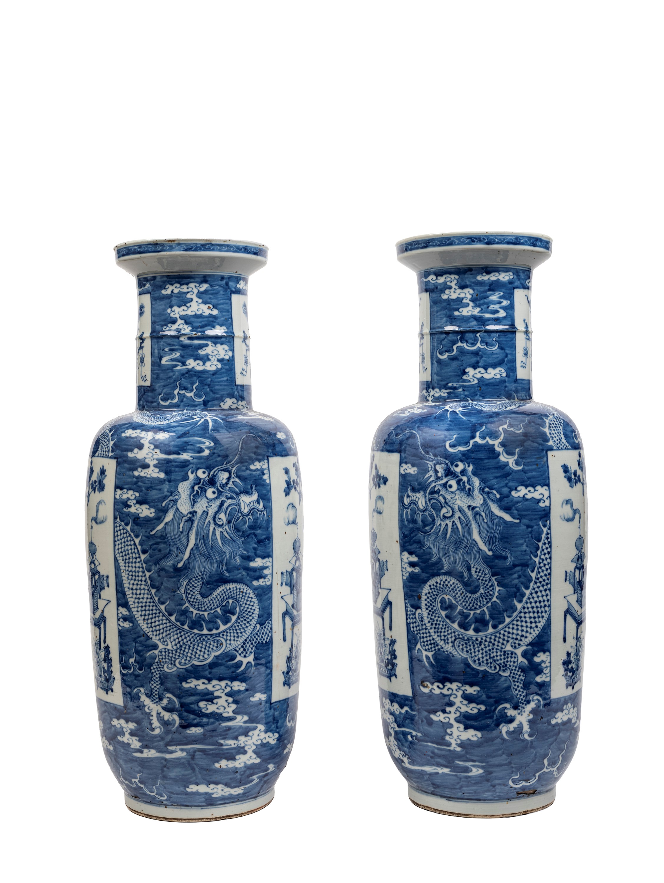 Coppia di grandi vasi Rouleau, porcellana bianca e blu, Cina, dinastia Qing (XIX secolo)