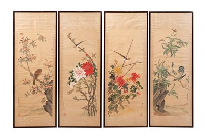 Cina, Quattro dipinti su seta con uccelli tra fiori e iscrizioni, inizio XX secolo