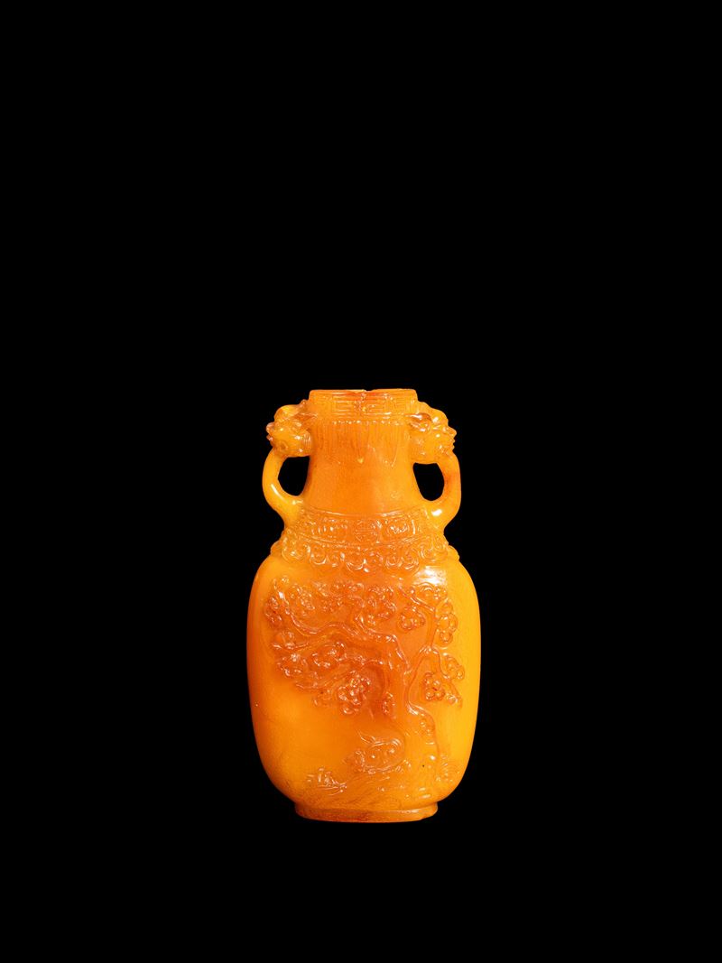 RARA SNUFF BOTTLE IN AMBRA GIALLA