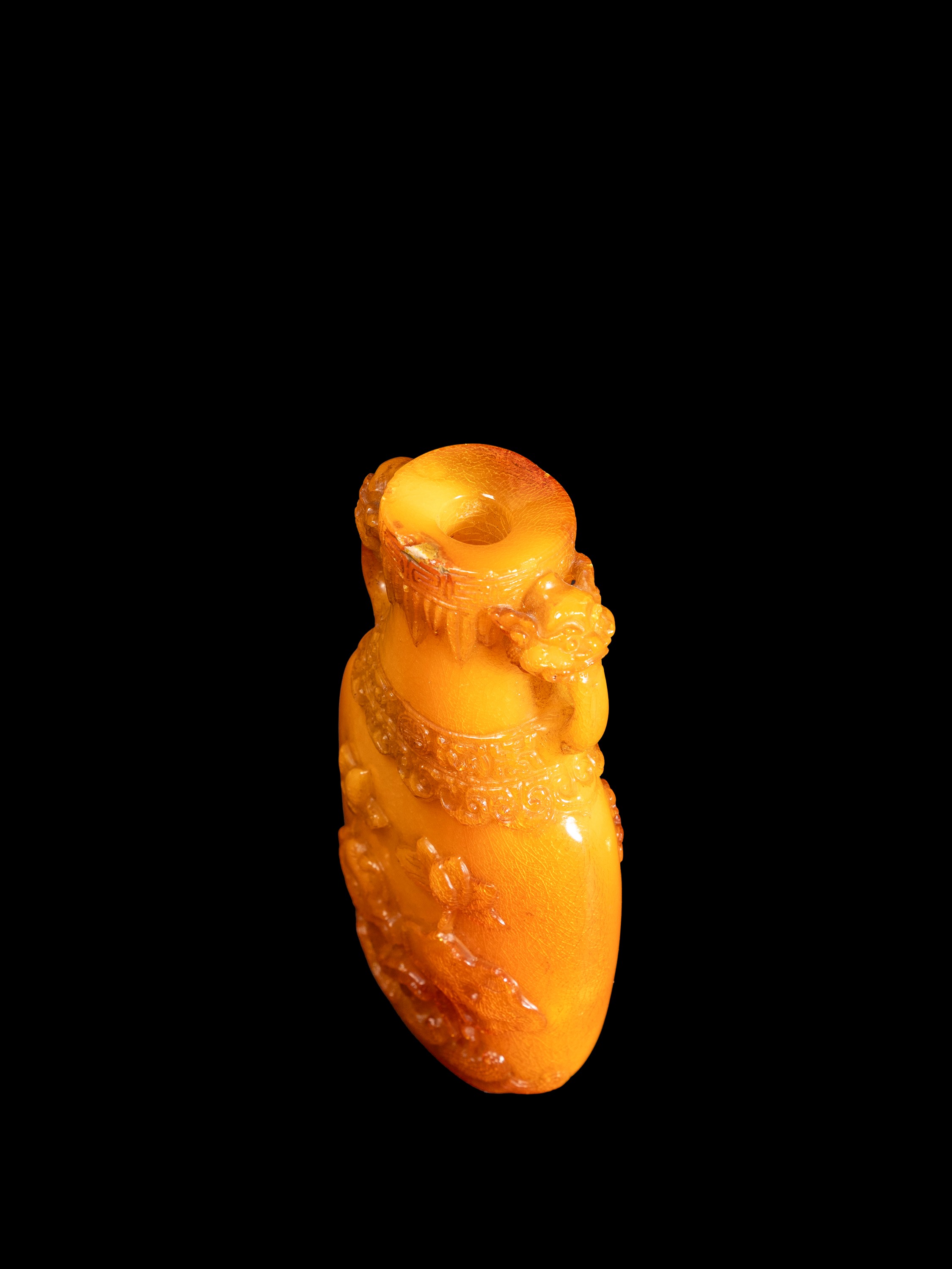 RARA SNUFF BOTTLE IN AMBRA GIALLA