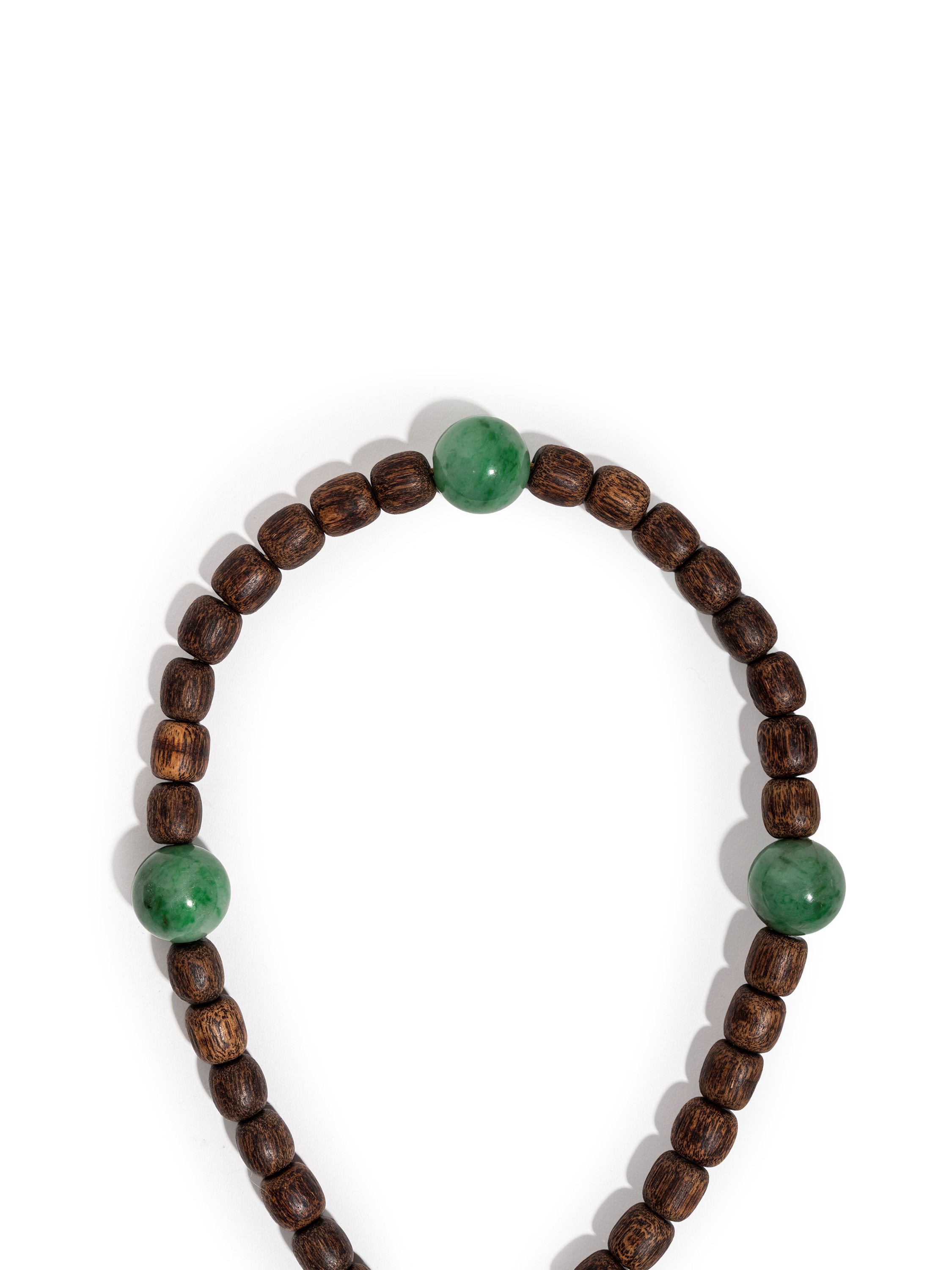 Bracciale in agarwood e pietre dure, Cina, dinastia Qing