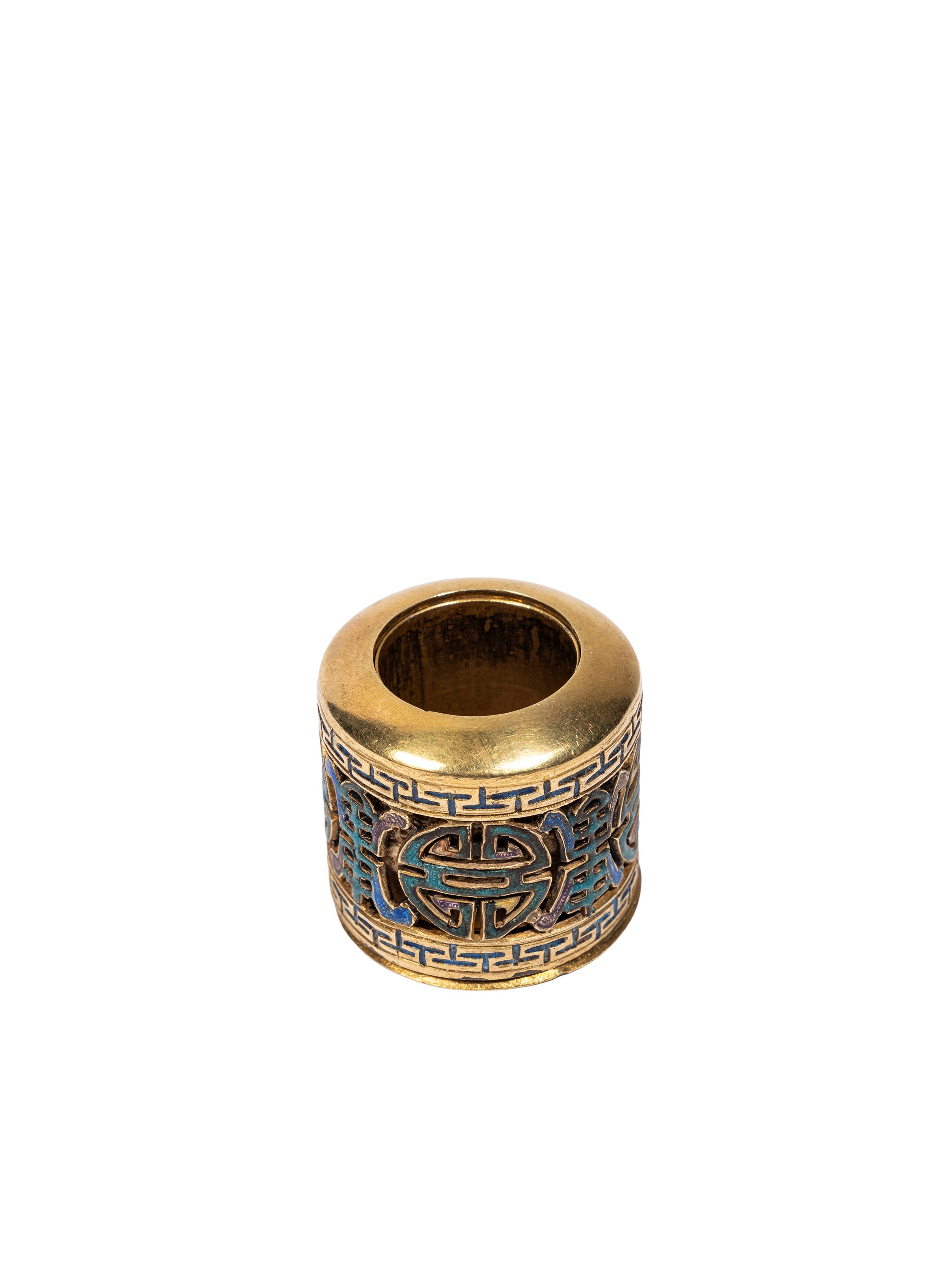 Cina, Anello da arciere in bronzo dorato e smaltato con simbolo shou e motivi a greche
