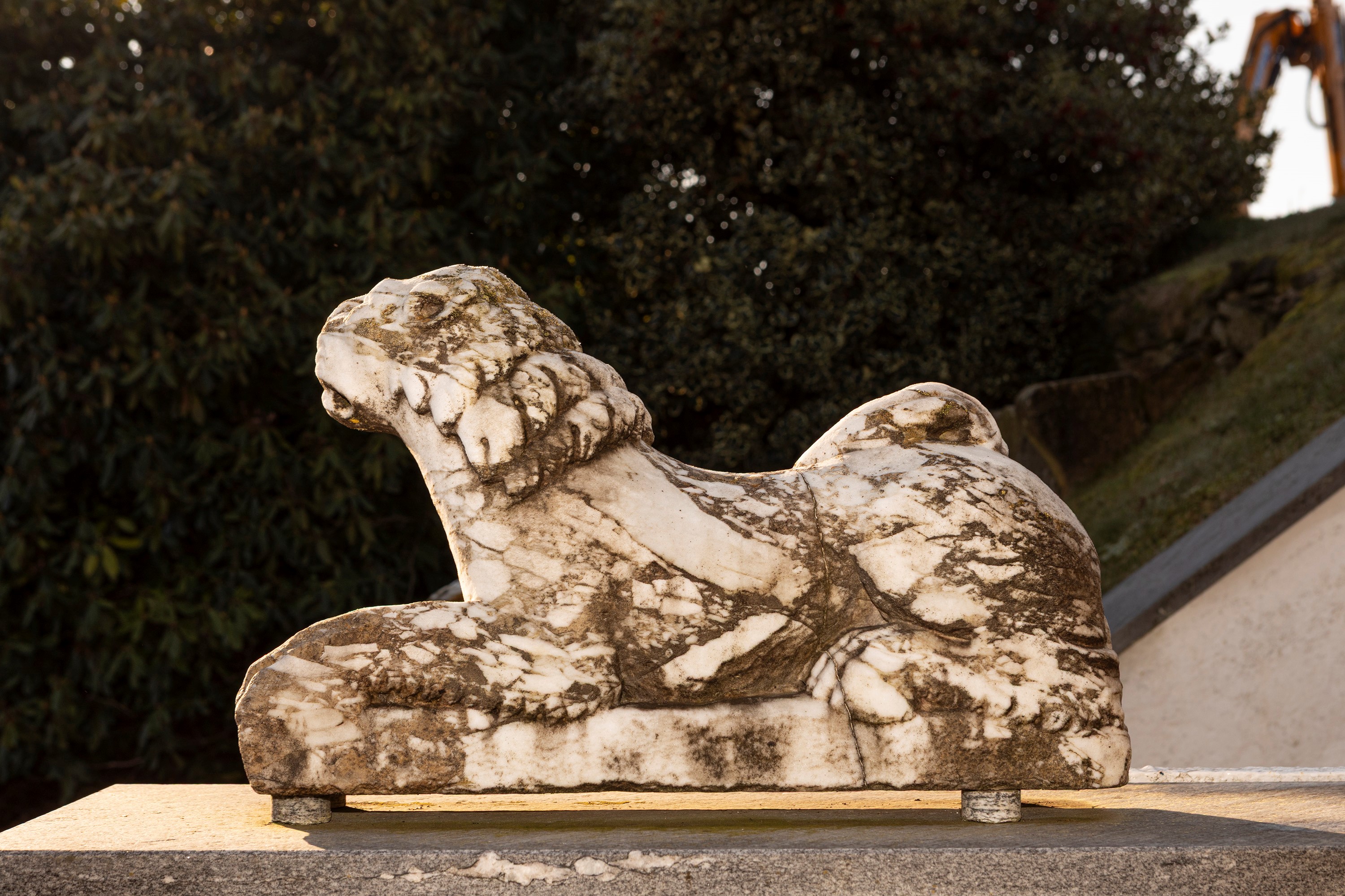 §COPPIA DI LEONI IN MARMO
