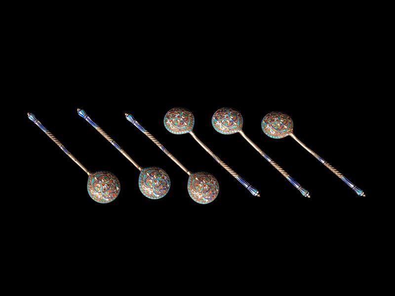 SEI CUCCHIAINI IN ARGENTO SMALTATO GUILLOCHÈ