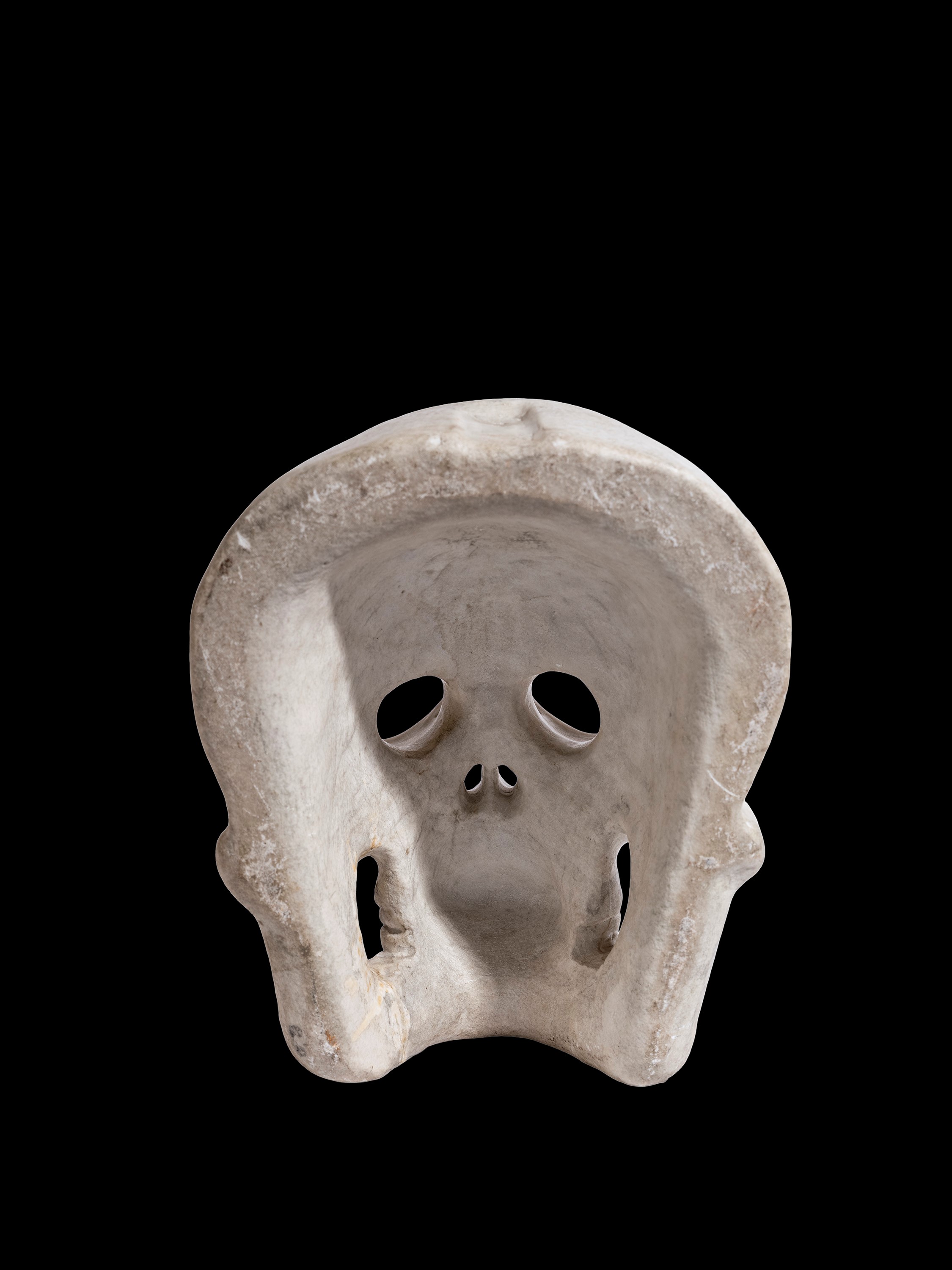 MEMENTO MORI IN MARMO BIANCO