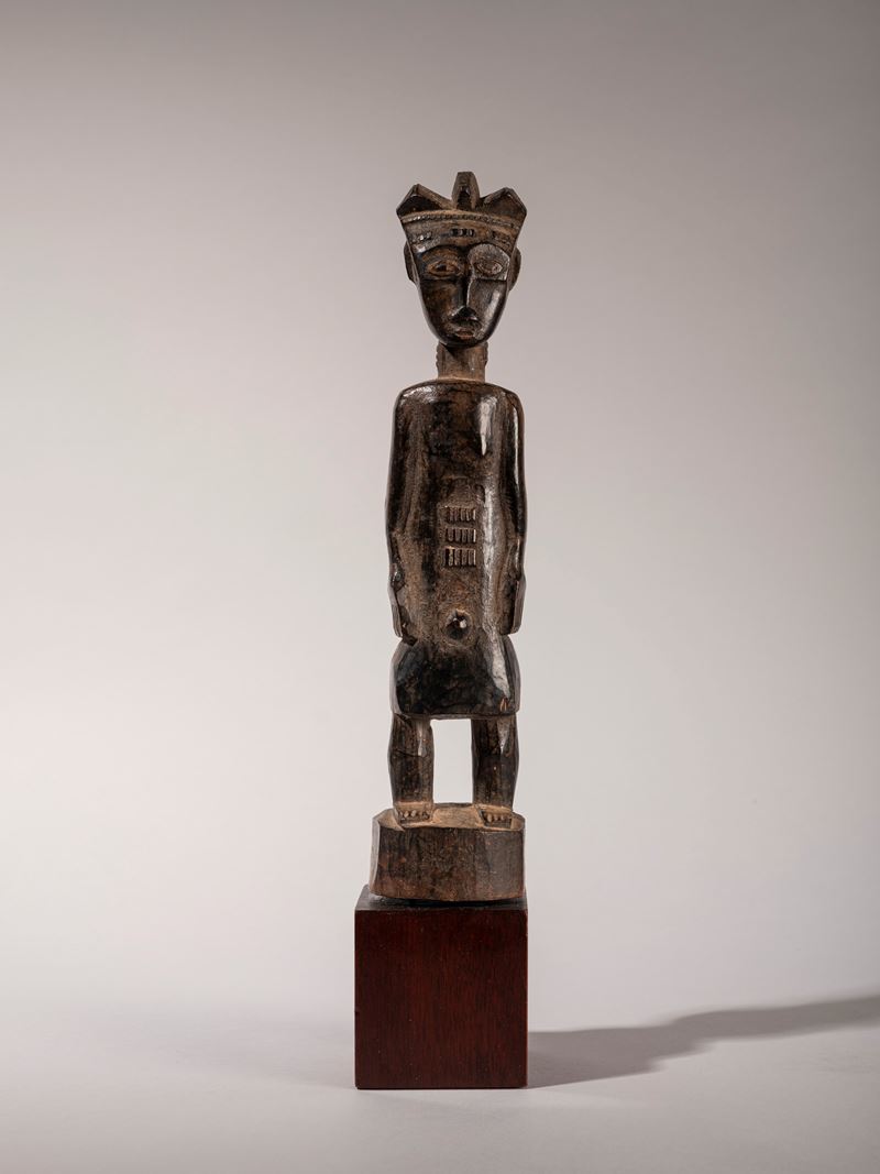 FIGURA DI ANTENATO