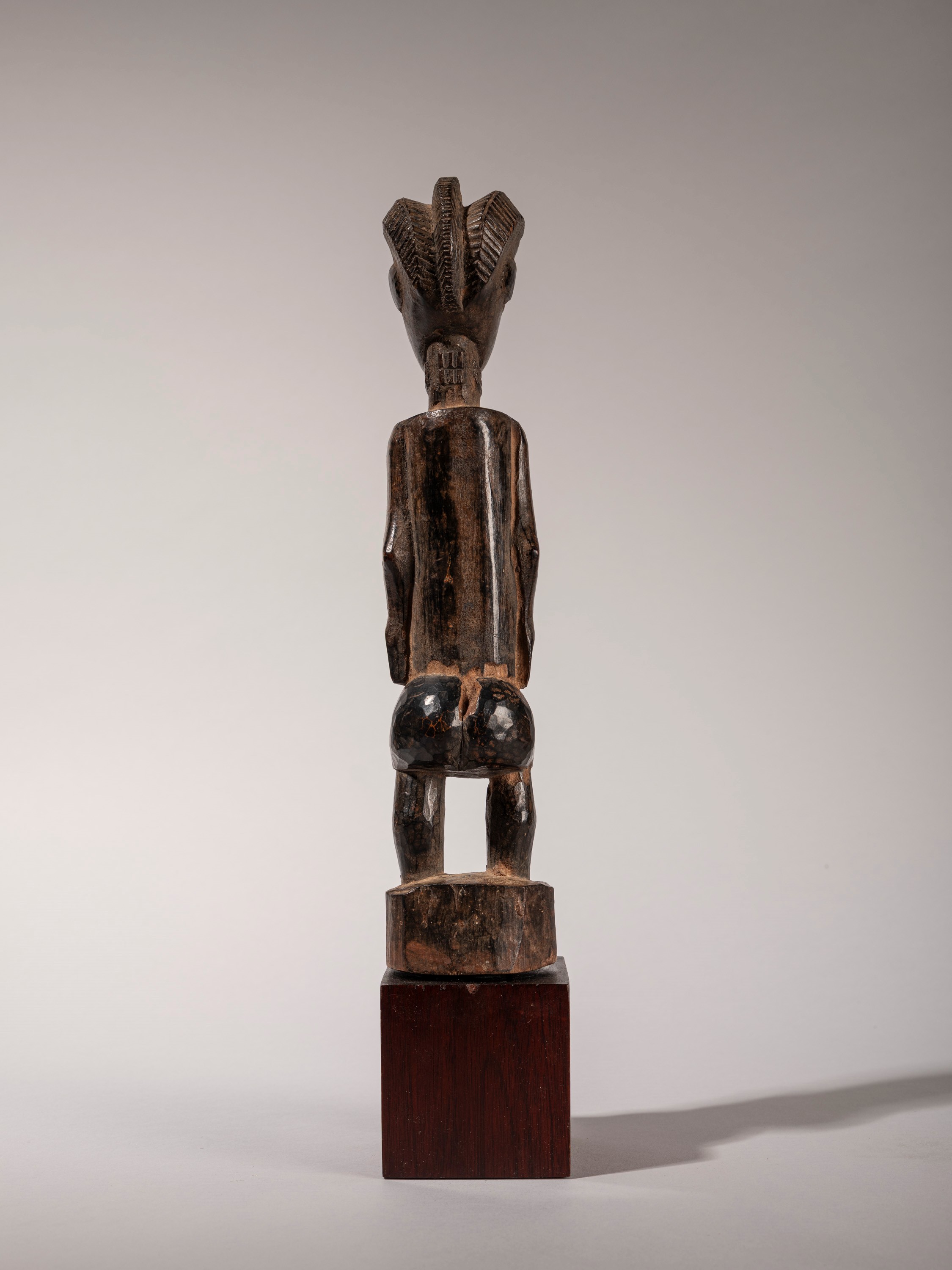 FIGURA DI ANTENATO