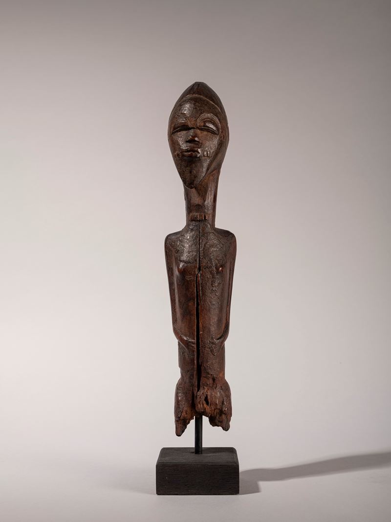 FIGURA FEMMINILE
