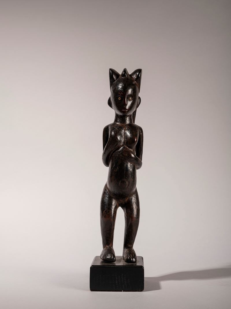 FIGURA FEMMINILE