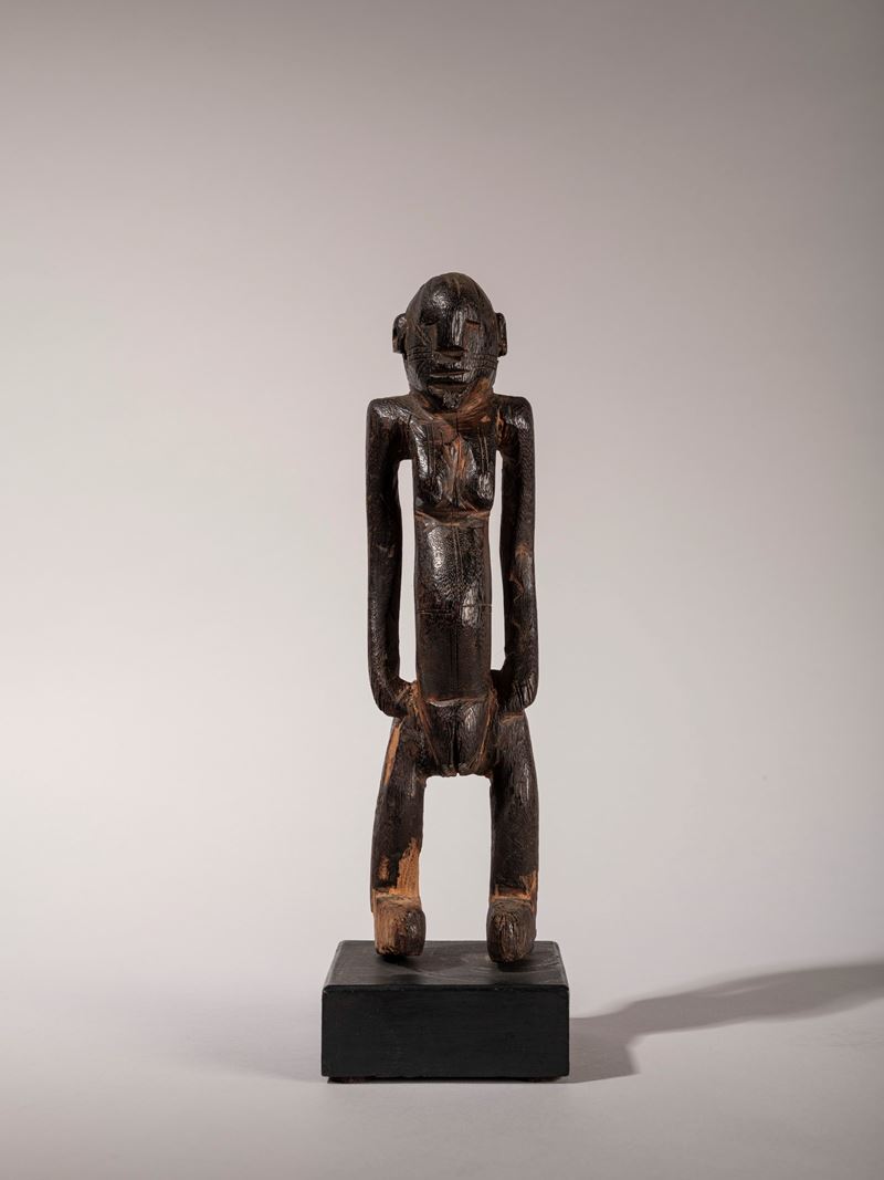 FIGURA FEMMINILE