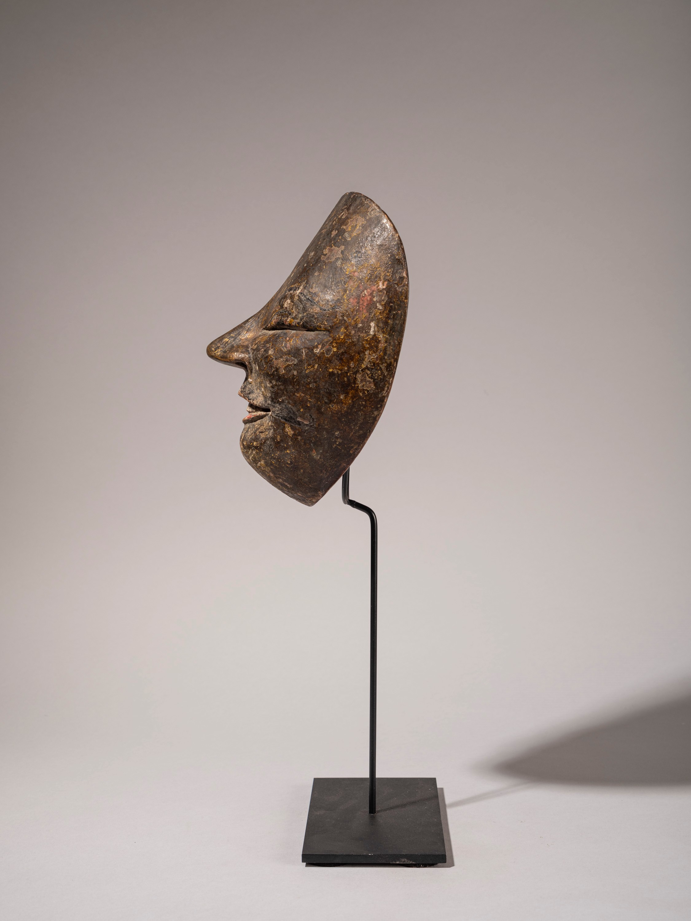 MASCHERA IN LEGNO DEL TEATRO TRADIZIONALE GIAVANESE