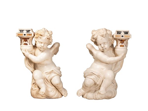 COPPIA DI RARI PUTTI PORTACANDELA IN MARMO