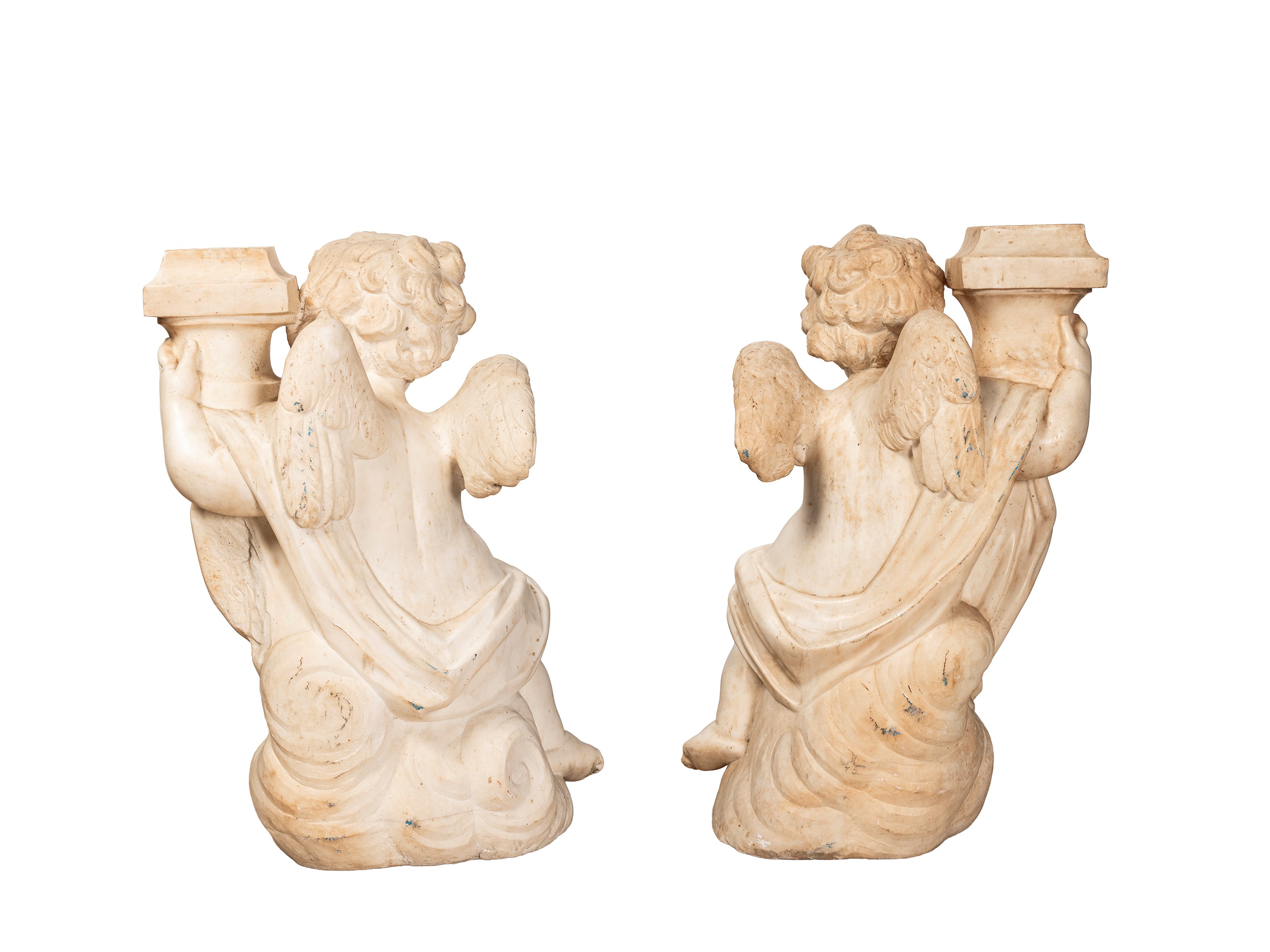 Ambito romano, Coppia di rari putti portacandele in marmo