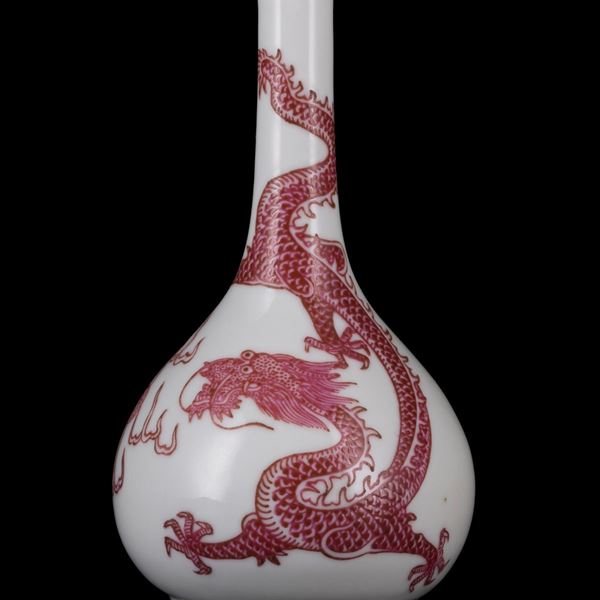 A SMALL PUCE ENAMELLED 'DRAGON' VASE