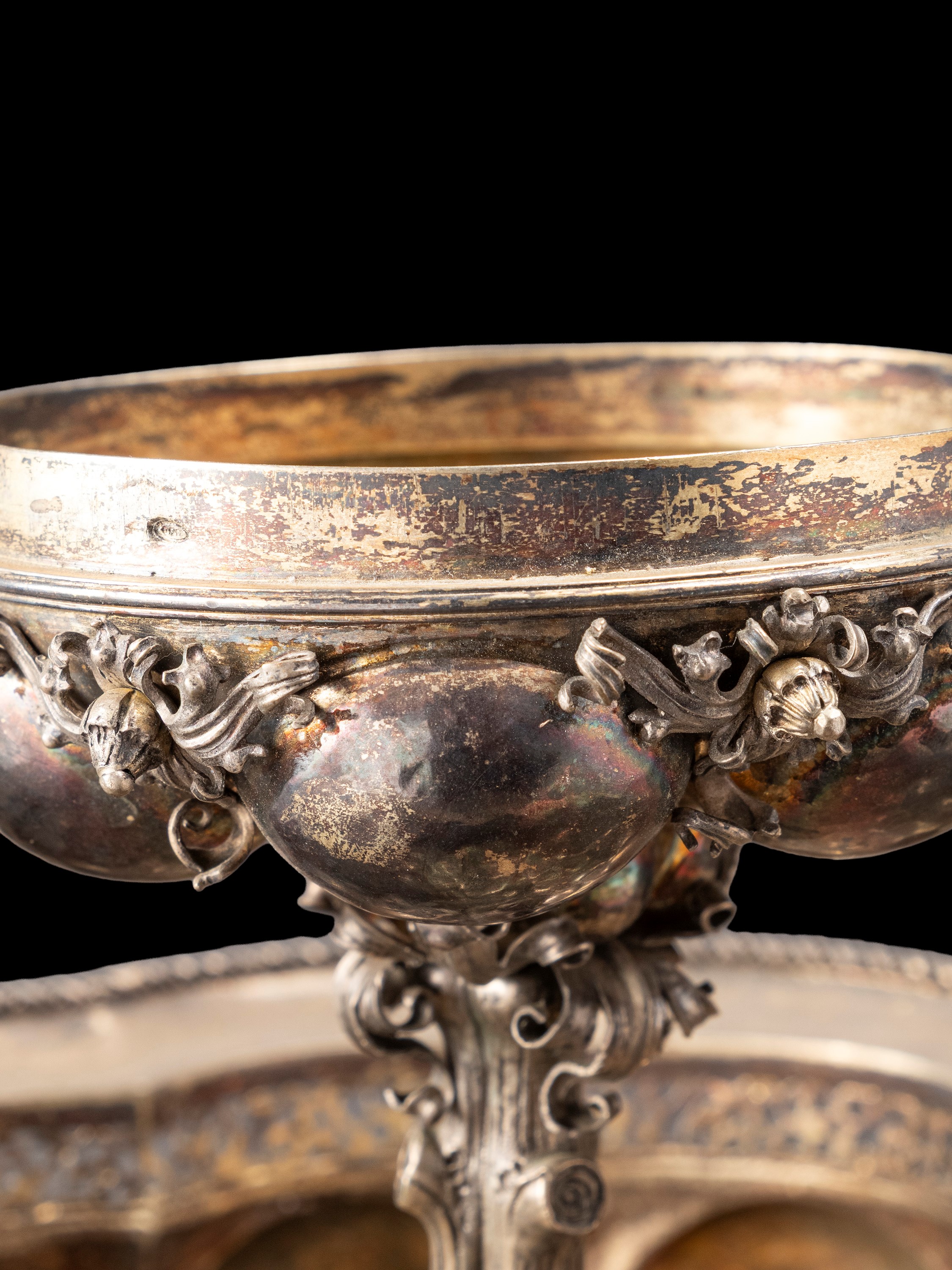 GRANDE CENTROTAVOLA IN ARGENTO