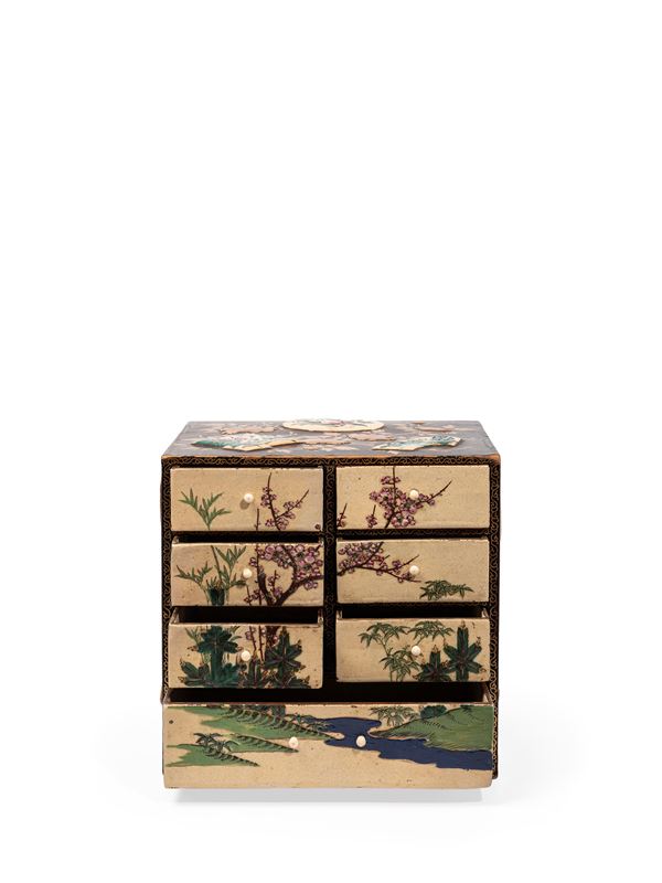 KODANSU IN LEGNO LACCATO