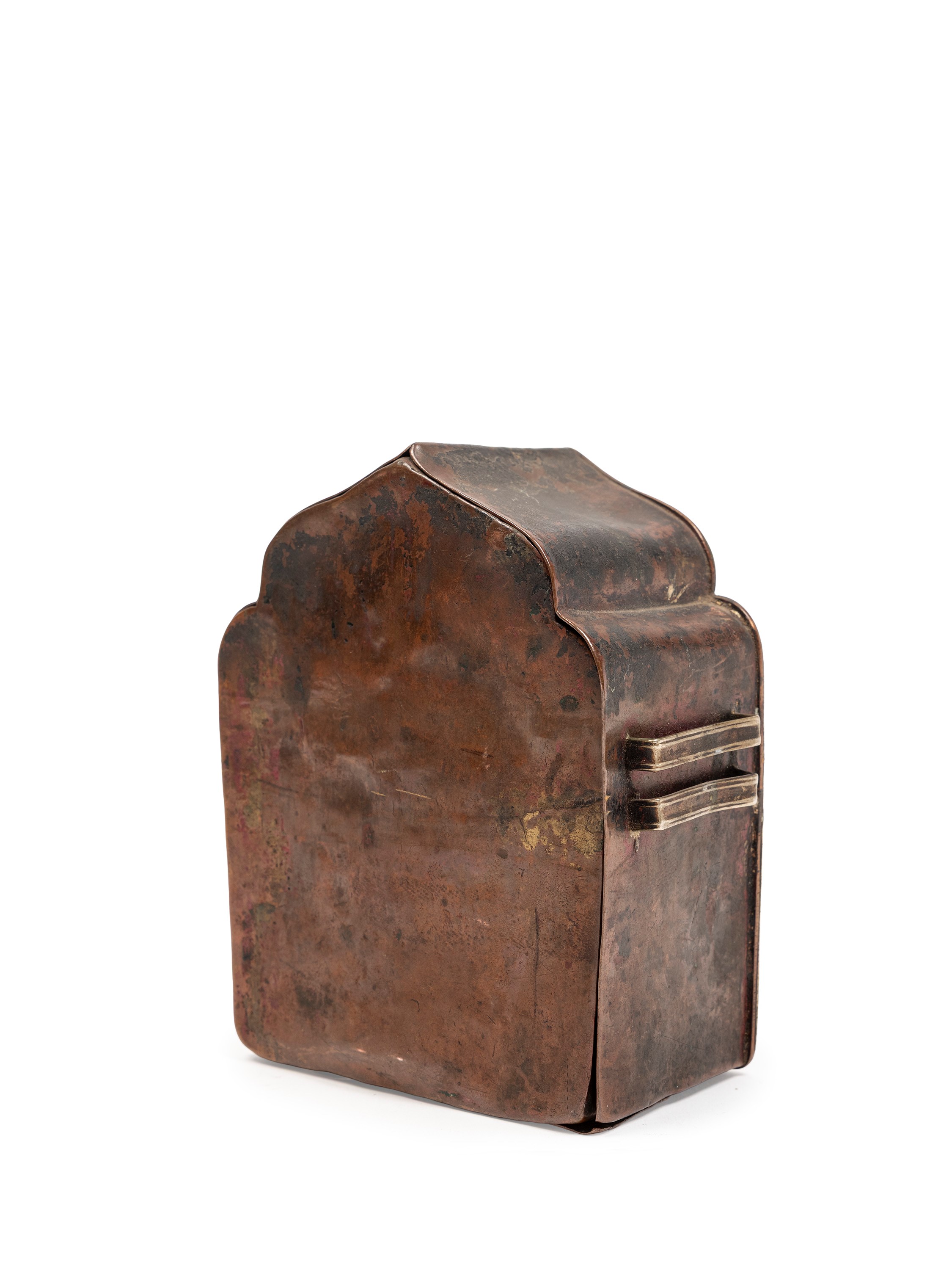 Tibet, Scatola “gau” in rame e metallo argentato,  XIX secolo