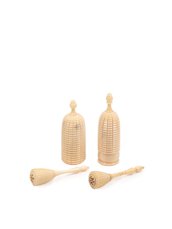 ☼A SET OF FOUR IVORY PERFUME HOLDERS  (India, Mughal, 19th century)  - Auction Interiors II - Marcopolo srl - Marcopolo Auction Milano