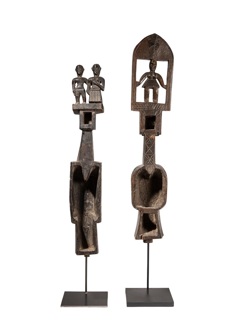 Popoli Santal (India nord occidentale), Due liuti con scultura antropomorfa in legno