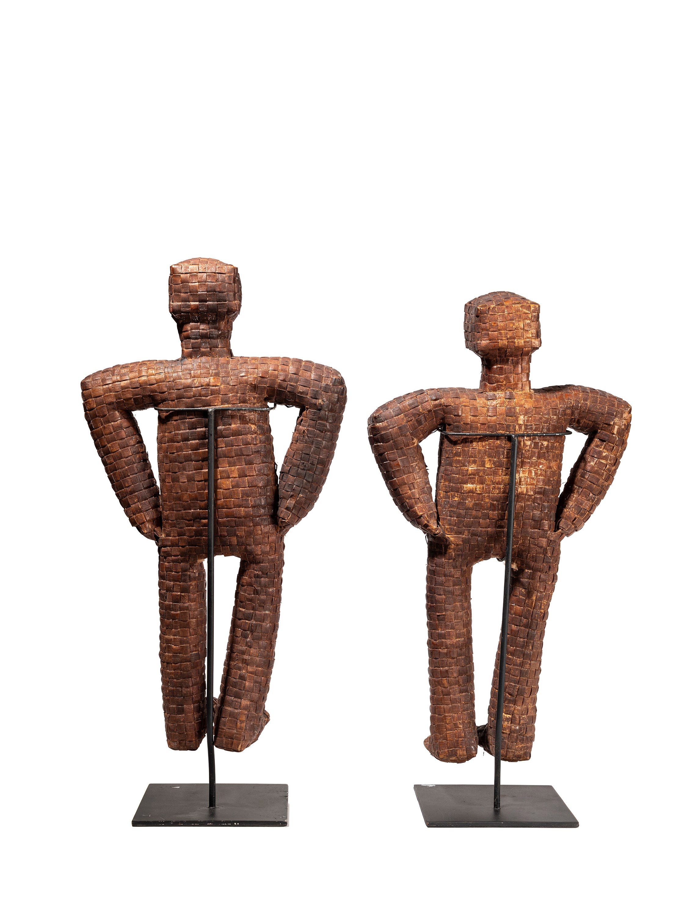 Isole di Sumba, Due figure in rattan intrecciato
