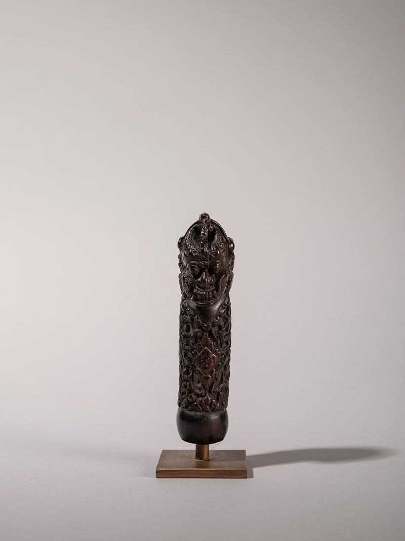 IMPUGNATURA DI KERIS