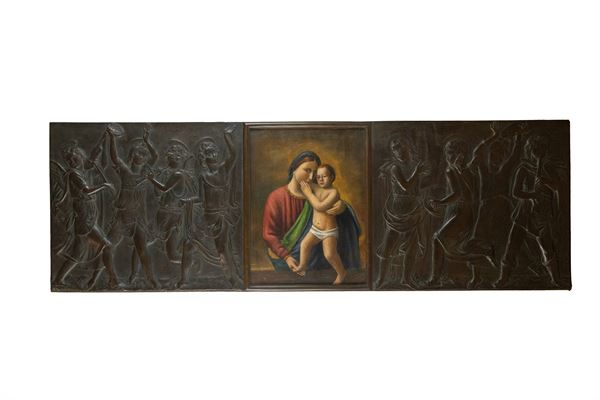 °BASSORILIEVO IN BRONZO DECORATO CON ANGELI MUSICANTI E CON DIPINTO CENTRALE RAFFIGURANTE MADONNA CON BAMBINO