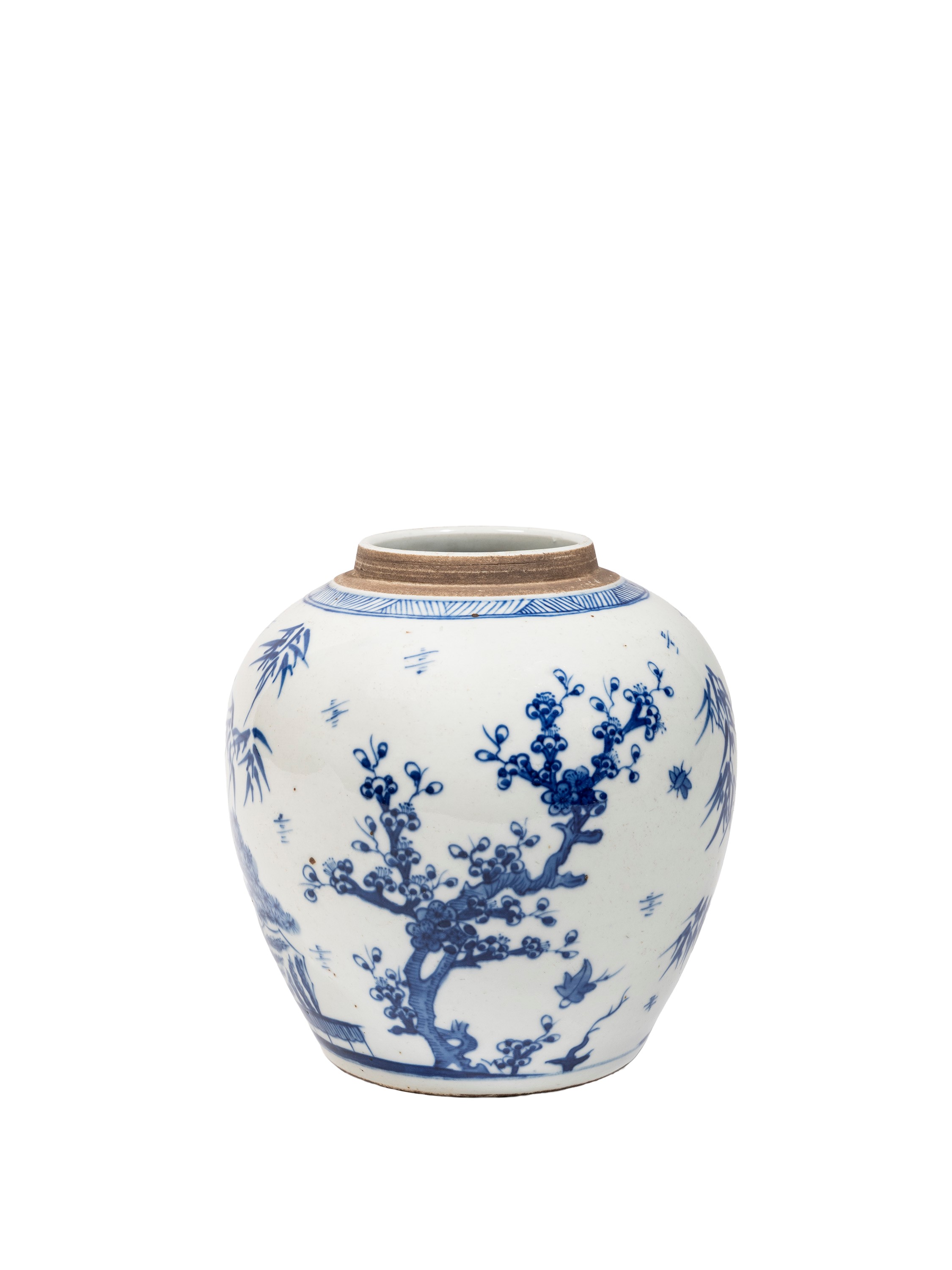 Cina, dinastia Qing (periodo Kangxi), Piccolo vaso in porcellana bianca e blu decorato con “Tre A...
