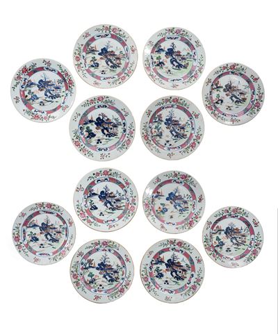 Set di dodici piatti, Porcellana della Cina, dinastia Qing, periodo Qianlong (1735-1796)