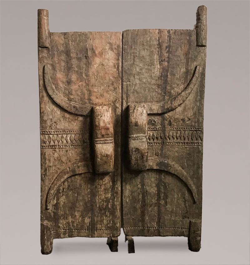 °PORTALE IN LEGNO DI CASA TRADIZIONALE