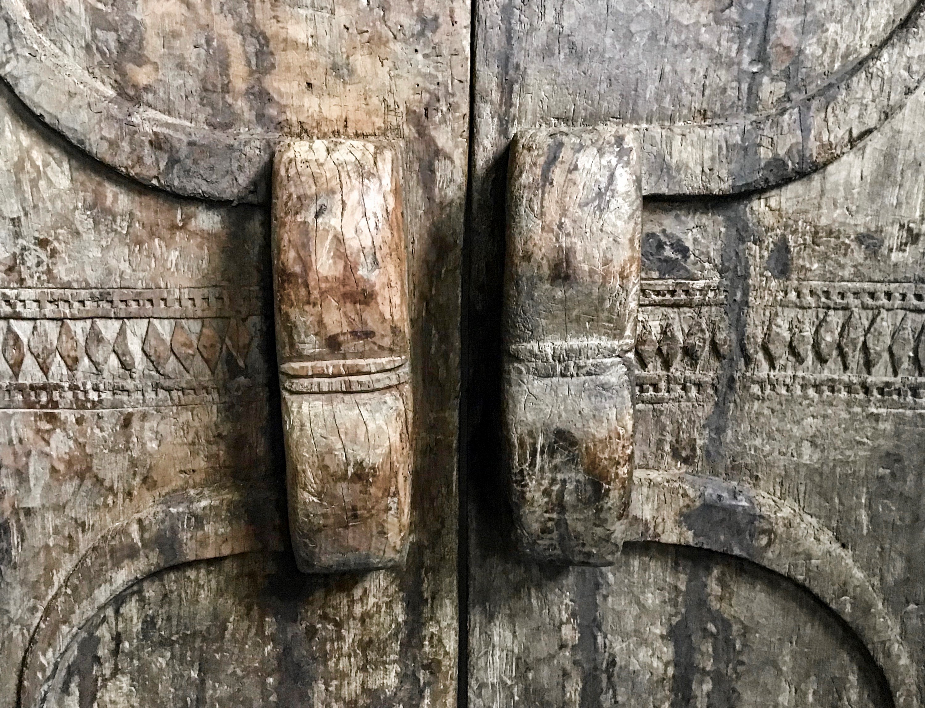 °PORTALE IN LEGNO DI CASA TRADIZIONALE