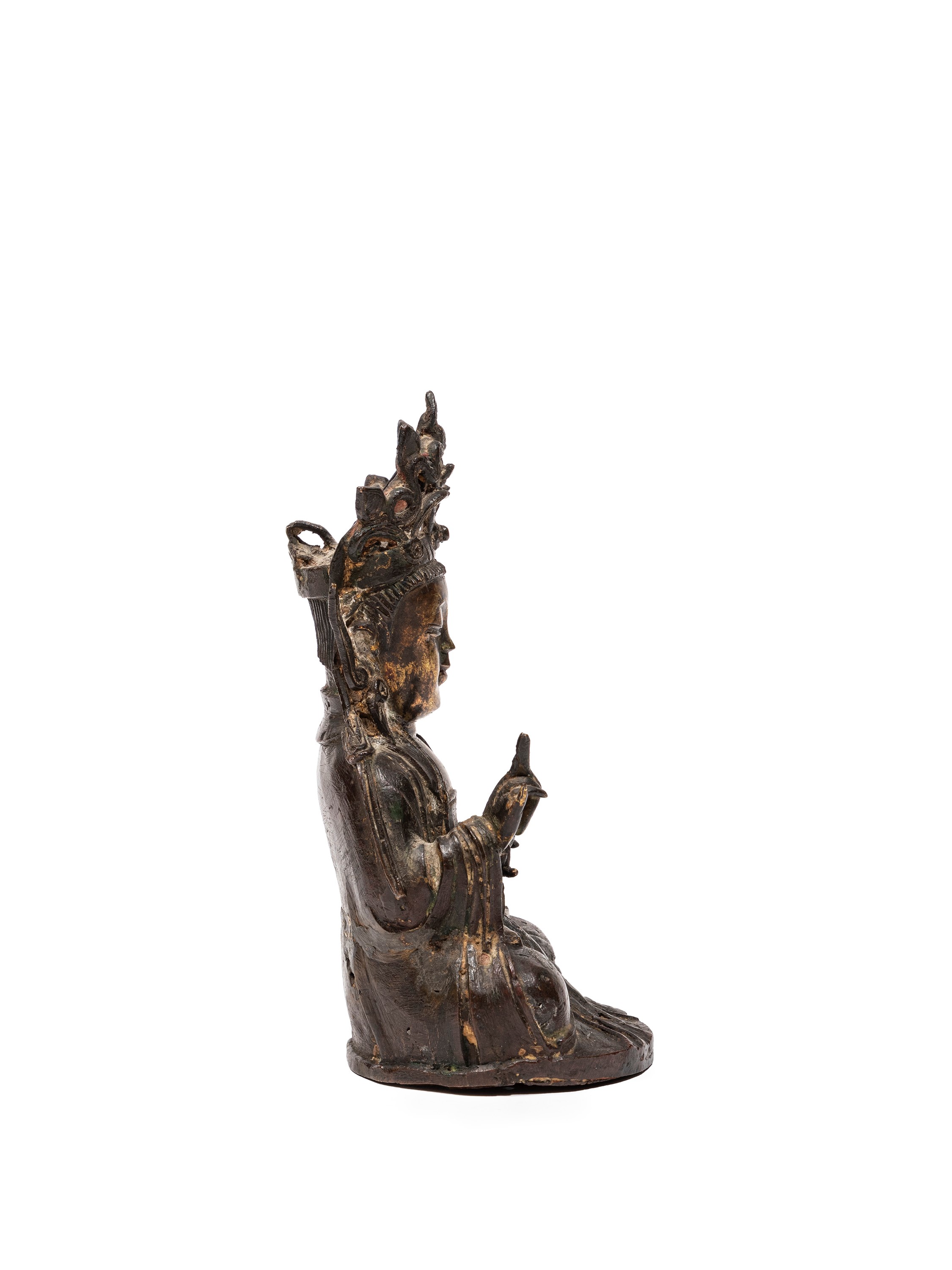 Cina, Dinastia Ming (1368-1644), Figura in bronzo dorato raffigurante Avalokiteshvara seduto