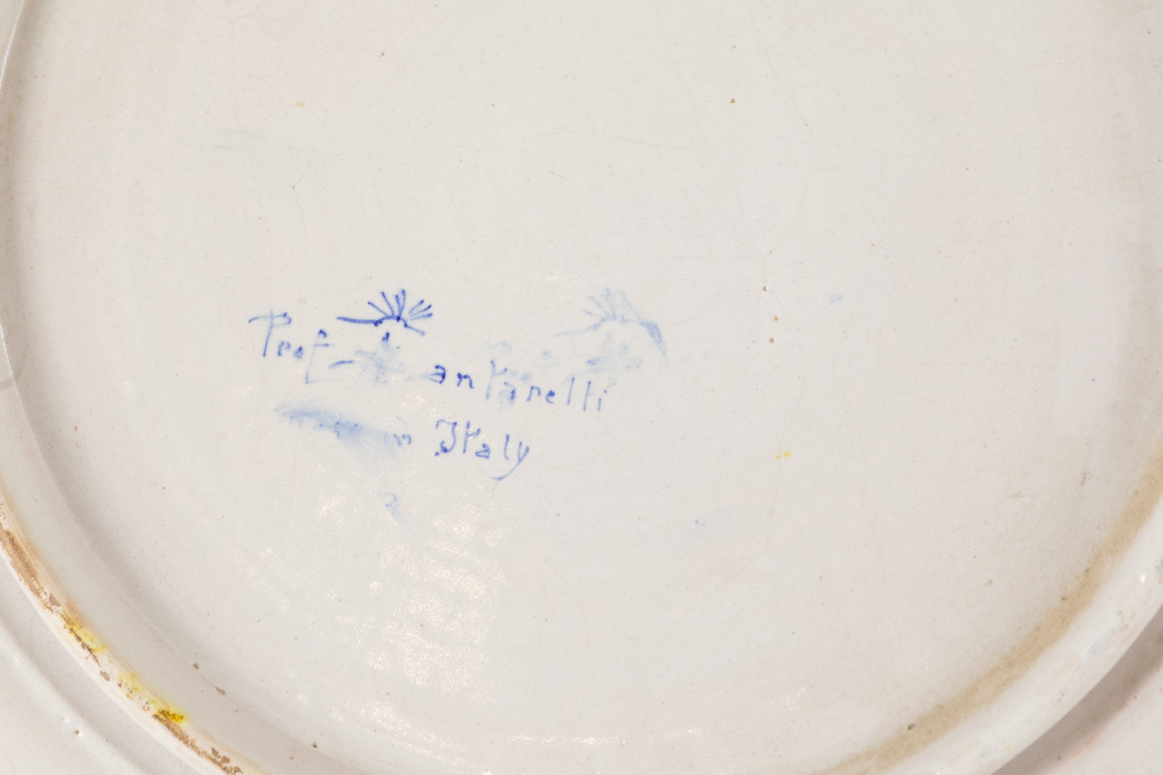 Santarelli, Piatto in ceramica a lustro con scena della storia romana