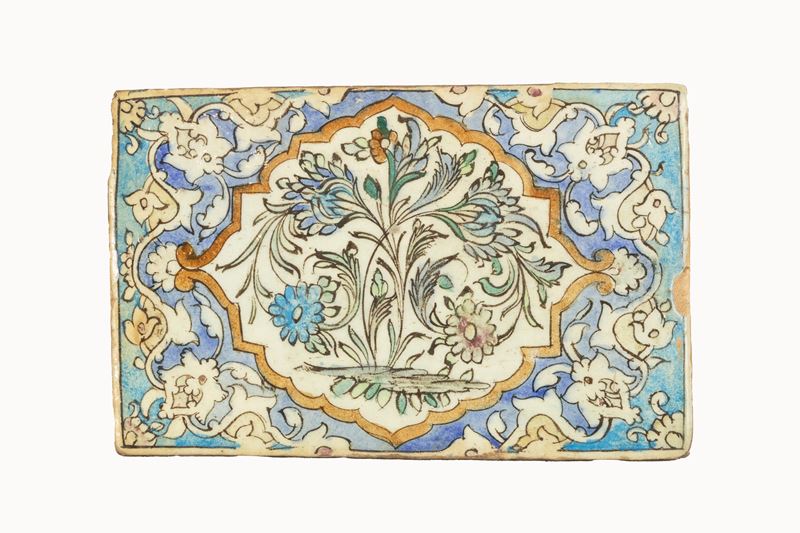 Piastra in terracotta smaltata, decorazione a motivi floreali, Persia, XIX secolo