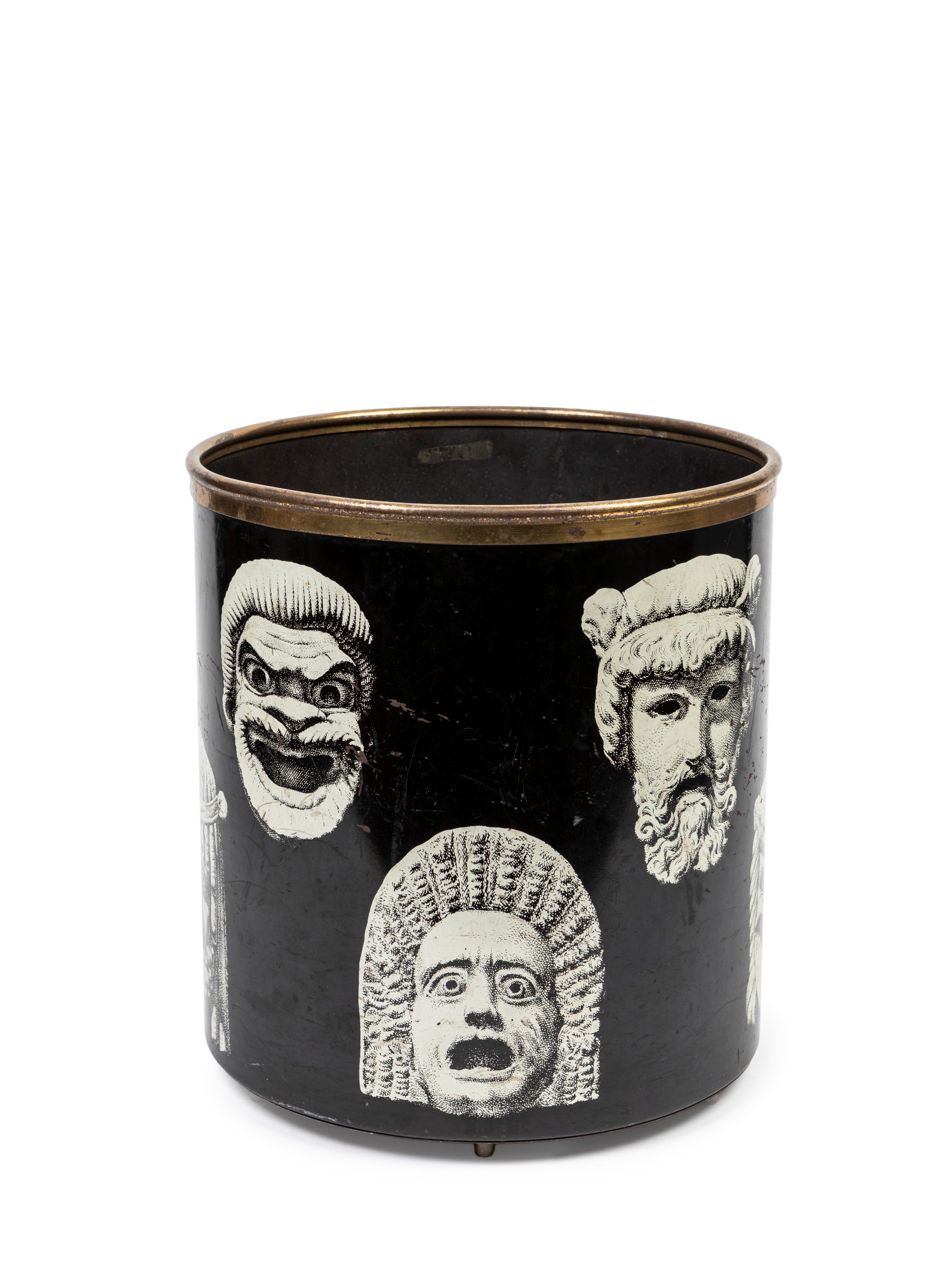 Piero Fornasetti - Gettacarte “Maschere”, metallo laccato nero serigrafato con bordo in ottone